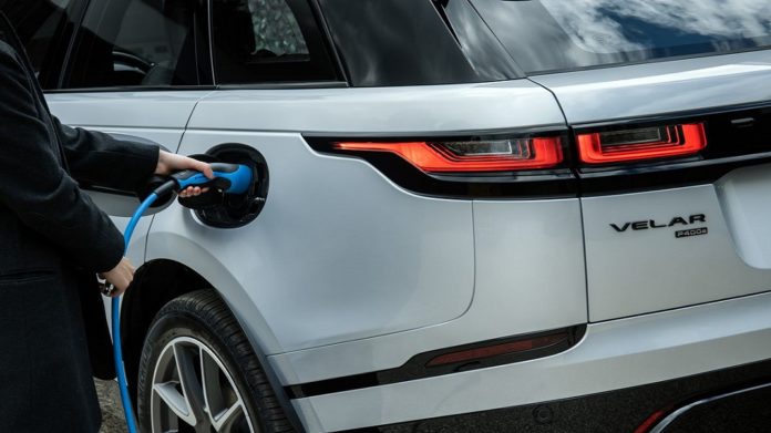 range-rover-velar-phev-0004