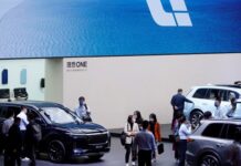 Automobile : l’Europe déclasse l’hybride rechargeable et offre un boulevard à 4,8 millions de véhicules à la Chine